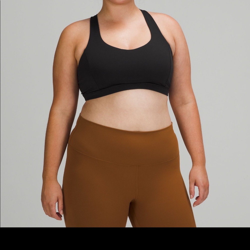 Lululemon Free to be Serene Black Sportsbra size 6